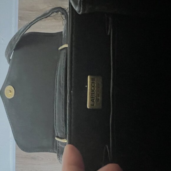 Vintage Black Leather Shoulder Bag with Gold Cat Accent Detail - Picture 8 of 11
